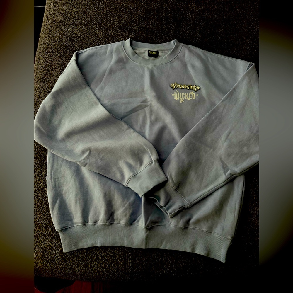 WICKED women’s large sweatshirt